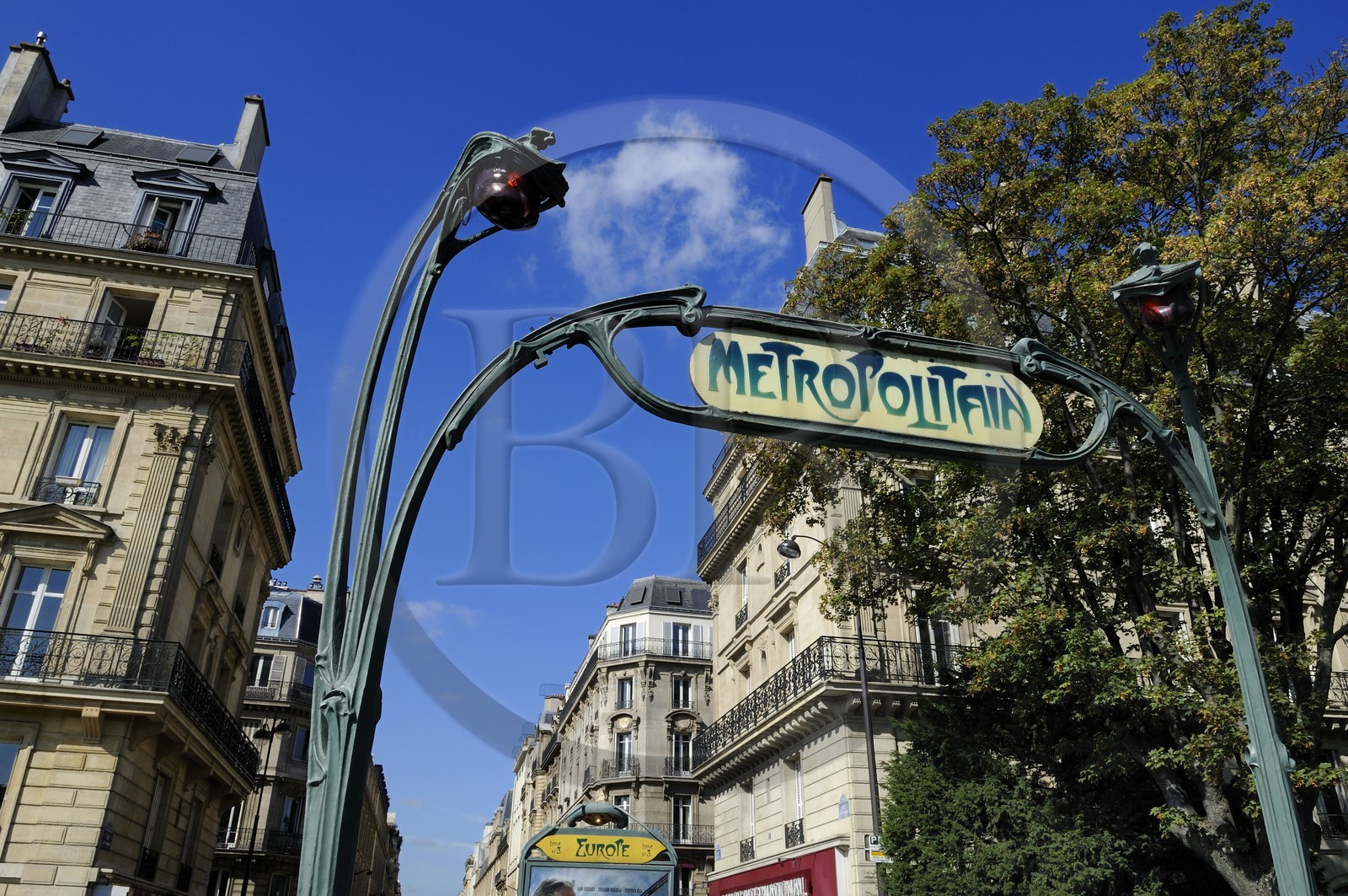 France, Paris (75), place de l'Europe, station de métro de style Art Nouveau d'Hector Guimard