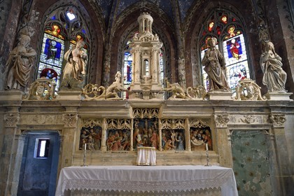 France, Meuse (55), Génicourt-sur-Meuse, église Sainte-Marie-Madeleine, retable en pierre