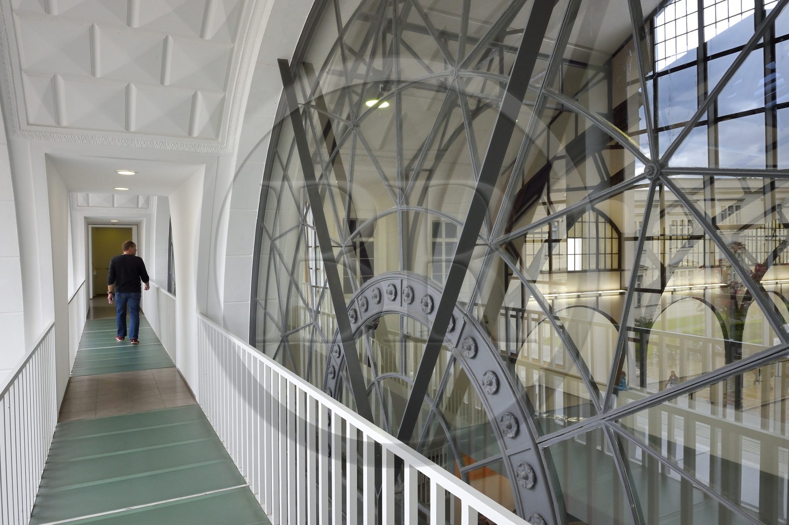 Allemagne, Berlin, Moabit, Hamburger Bahnhof, ancienne gare du XIXème siècle devenue en 1996 un musée d'art contemporain (Museum für Gegenwart)