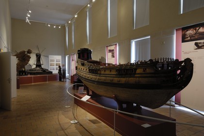 France, Charente-Maritime (17), Rochefort, le quartier de l'Arsenal, musée national de la Marine dans l'hôtel de Cheusses, modèle au 1 12 du Royal pour l'instruction des gardes de la marine de Rochefort