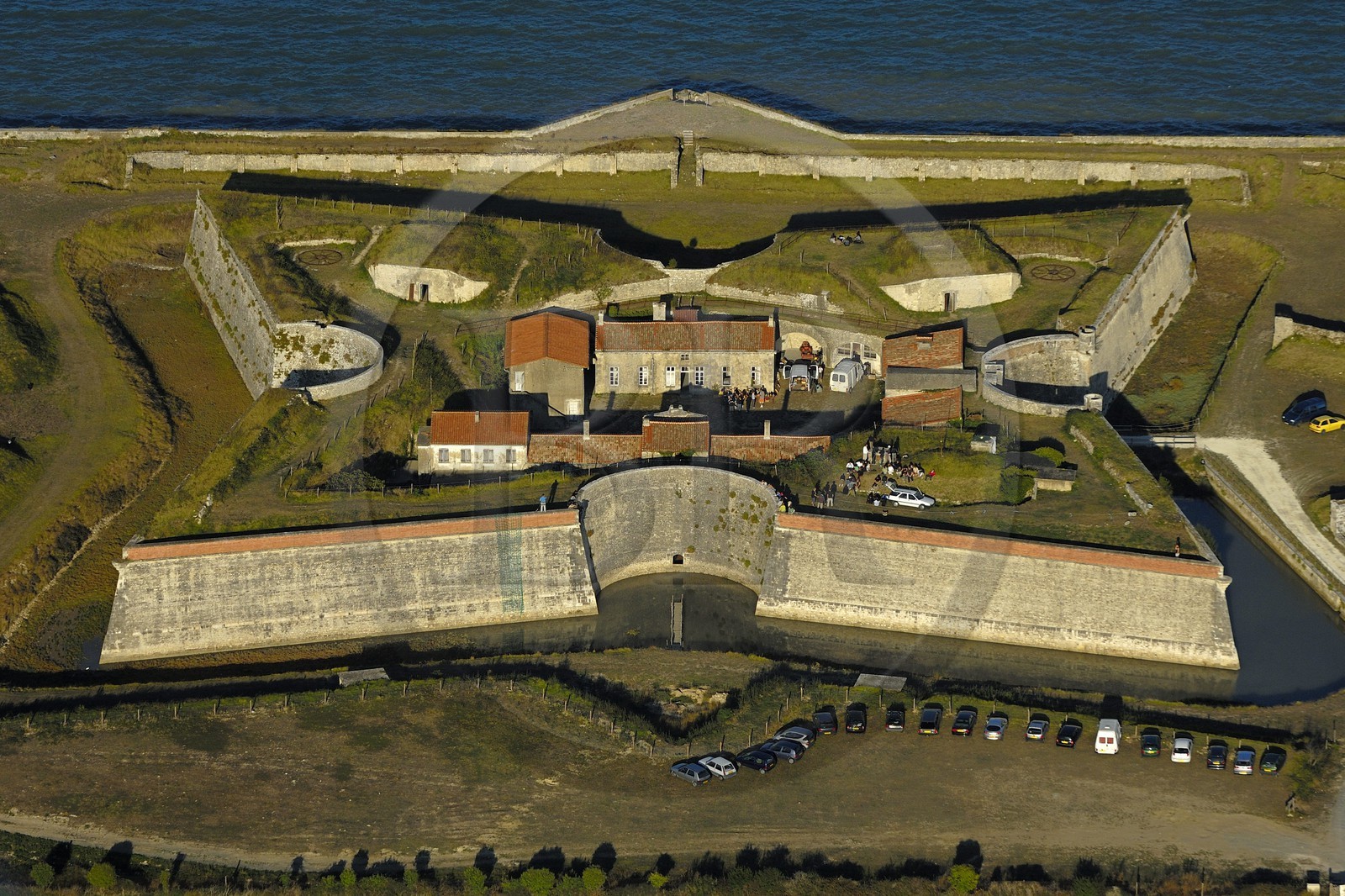 France, Charente-Maritime (17), ile de Ré, Fort de la Prée  au sud de La Flotte (vue aérienne)