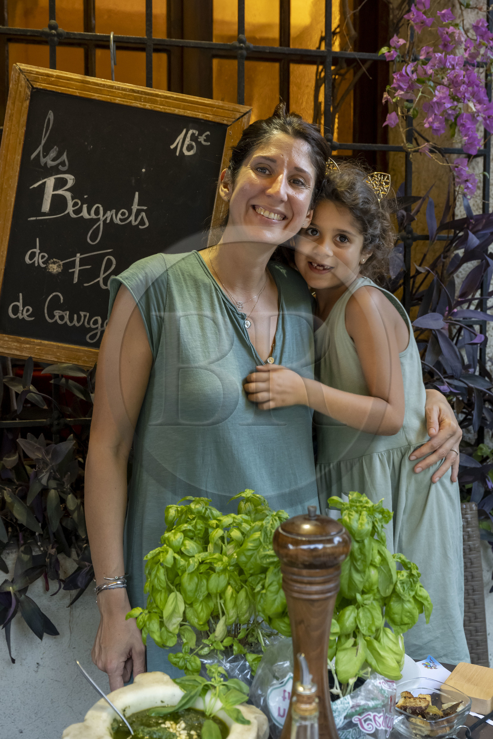 France, Alpes-Maritimes, Nice, Lou Balico restaurant specializing in basil, Sara Issautier presents the preparation of traditional pesto