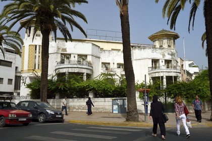 Maroc, Casablanca, villa dite des Tourelles à l'angle de la rue d'Alger et du boulevard Rachidi, architecte Marius Boyer (1930)