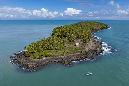 France, Guyane, Kourou, Iles du Salut, l'Ile du Diable, la case a servi de bagne à Alfred Dreyfus du 13 avril 1895 au 9 juin 1899 (vue aérienne)