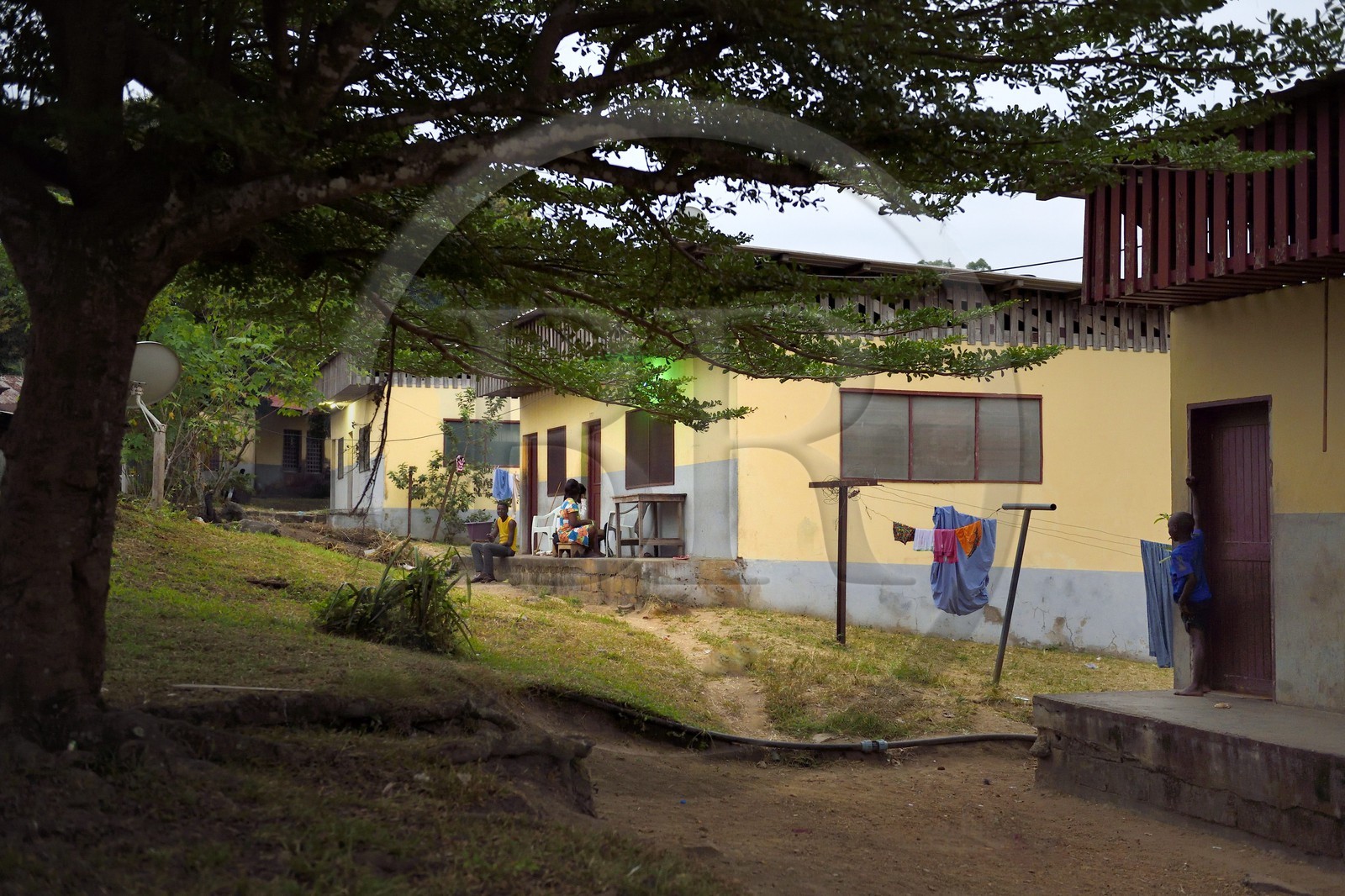 Gabon, Province du Moyen-Ogooué, Lambaréné, Hopital Albert Schweitzer, logements pour les familles des malades
