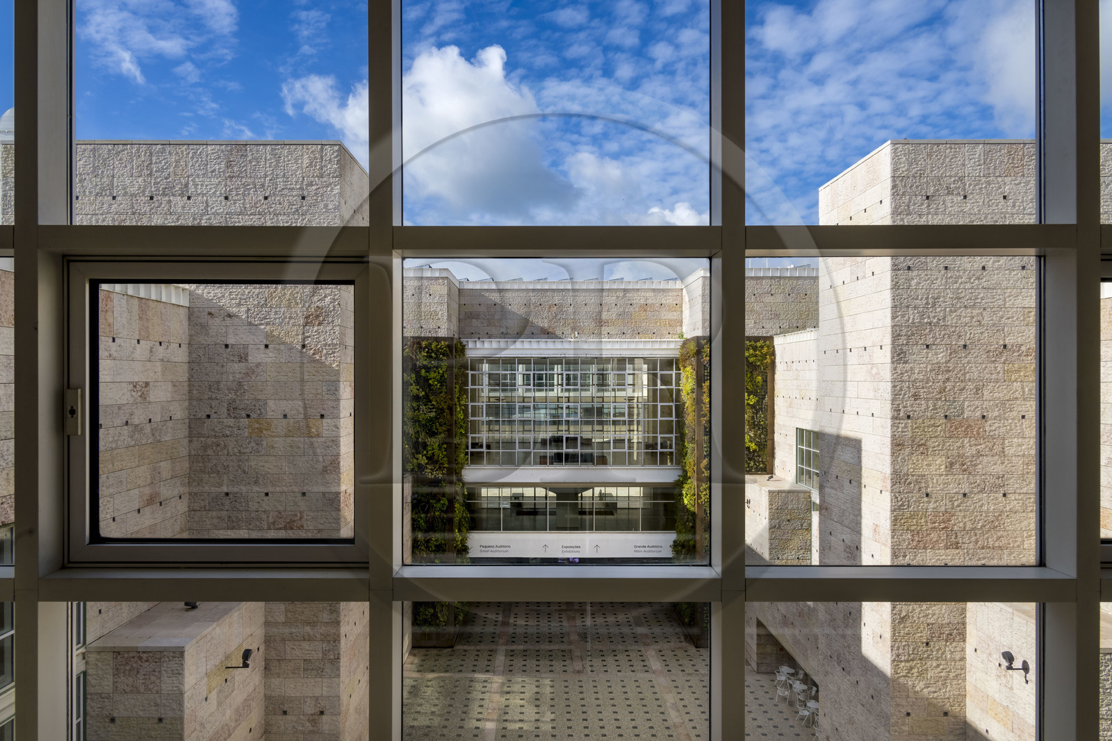 Portugal, Lisbonne, Bélem, le Centre Culturel de Belém MAC CCB des architectes Vittorio Gregotti et Manuel Salgado