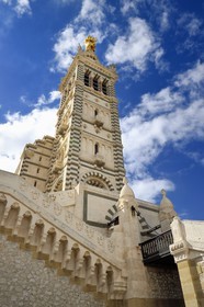 France, Bouches-du-Rhône (13), Marseille, basilique Notre-Dame de la Garde, le pont-levis est un vestige de l'époque du fort