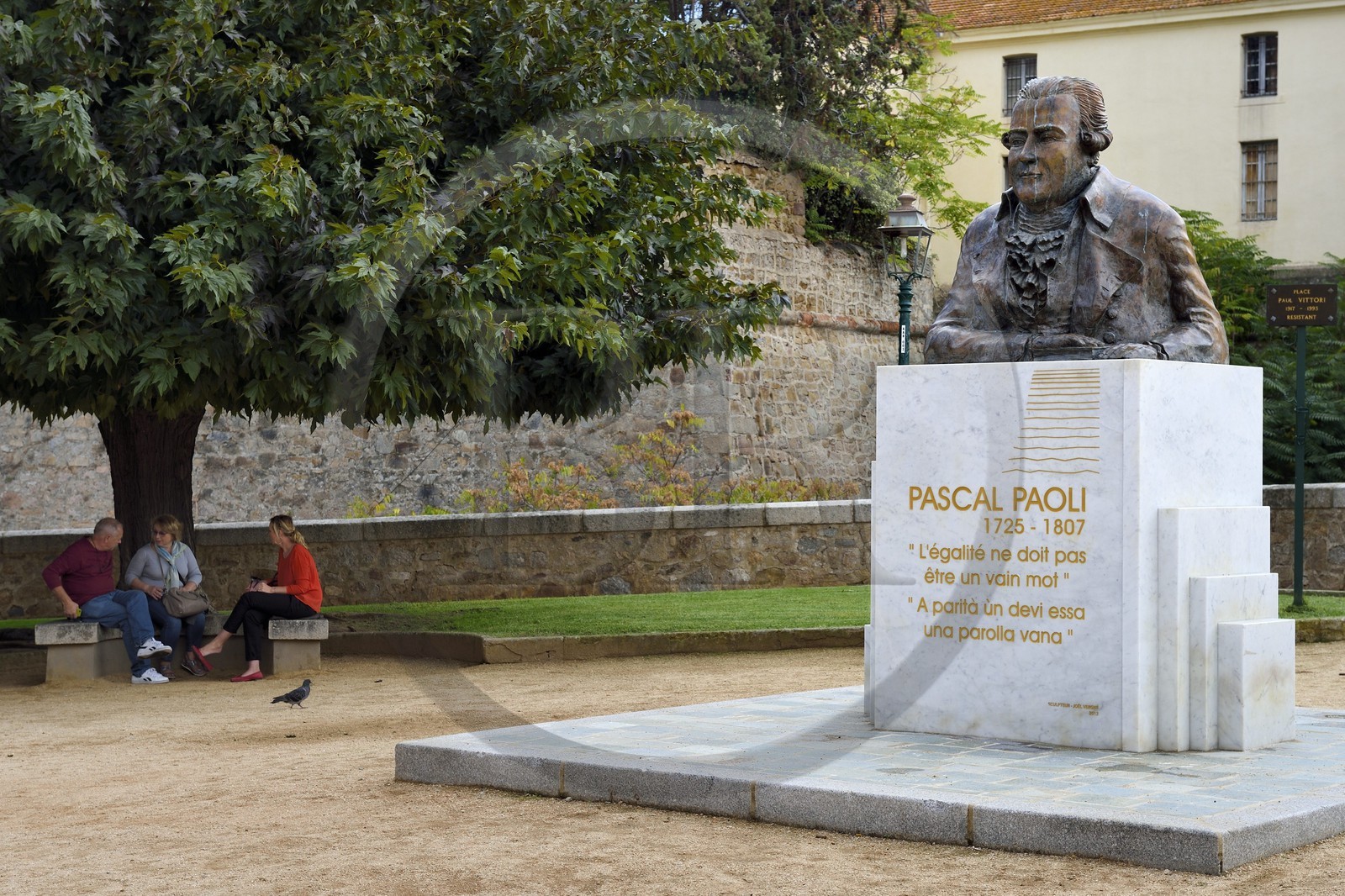 France, Corse-du-Sud (2A), Ajaccio, buste de Pascal Paoli au pied de la citadelle