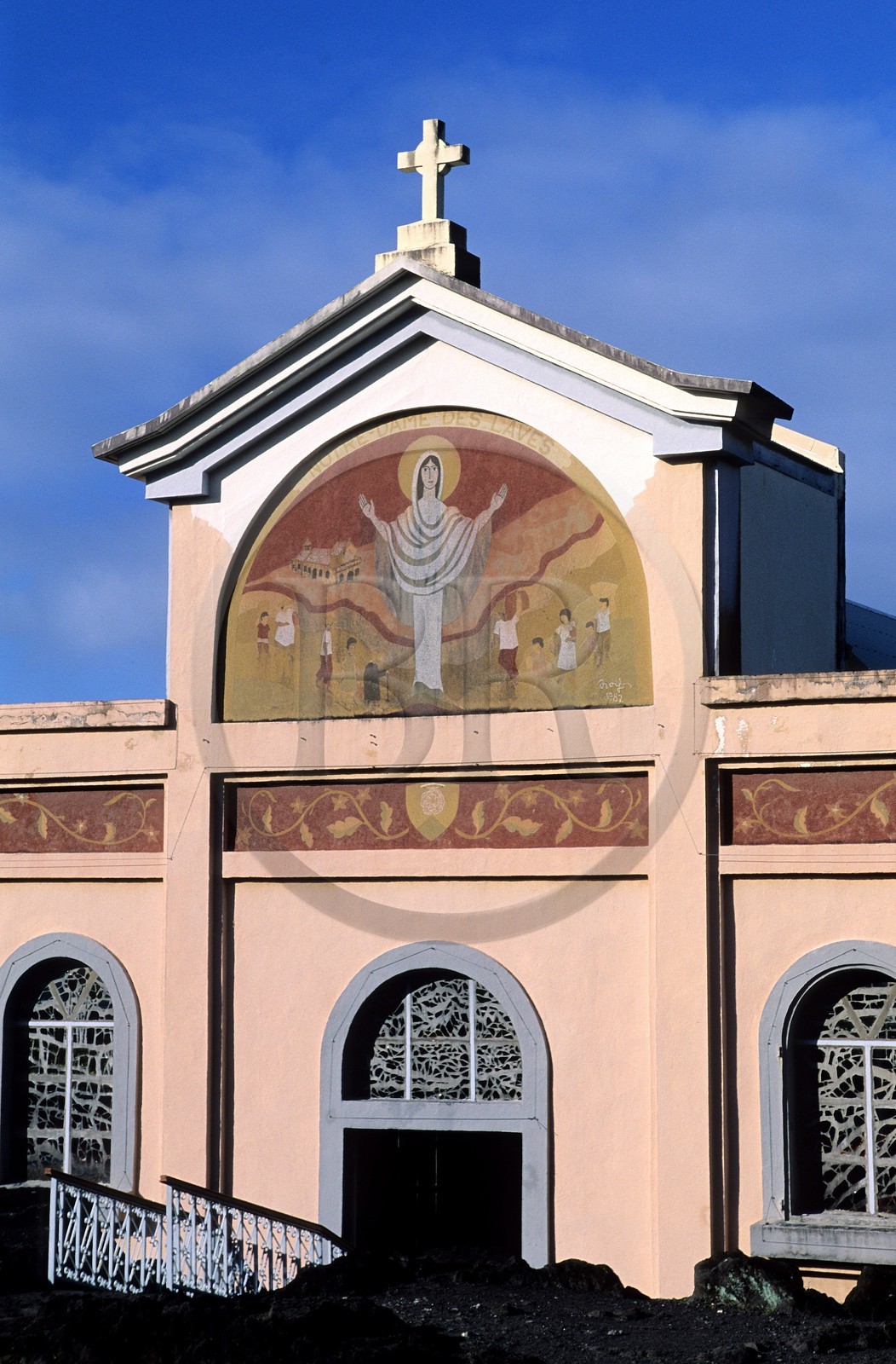 France, île de la Réunion, Côte Est, église de Piton Sainte-Rose miraculeusement épargnée par la coulée de lave de 1977