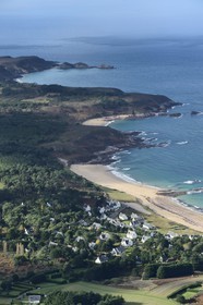 France, Côtes-d'Armor (22), plage d'Erquy (vue aérienne)