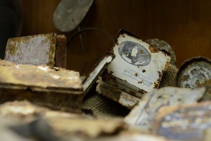 France, Meuse, Romagne-sous-Montfaucon, Informal Museum called Romagne ‘14-’18 on the day-to-day life of the soldiers in World War I created by Jean-Paul de Vries, cigarettes box