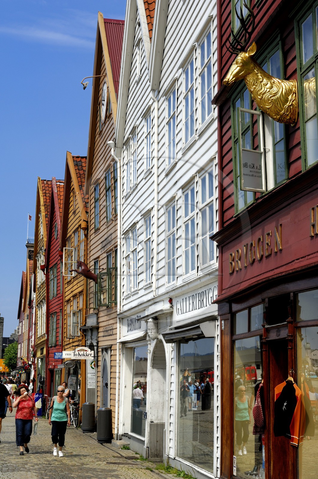 Norway, Hordaland County, Bergen, wooden houses in Bryggen District, listed as World Heritage by UNESCO, former trading post of the Hanseatic League