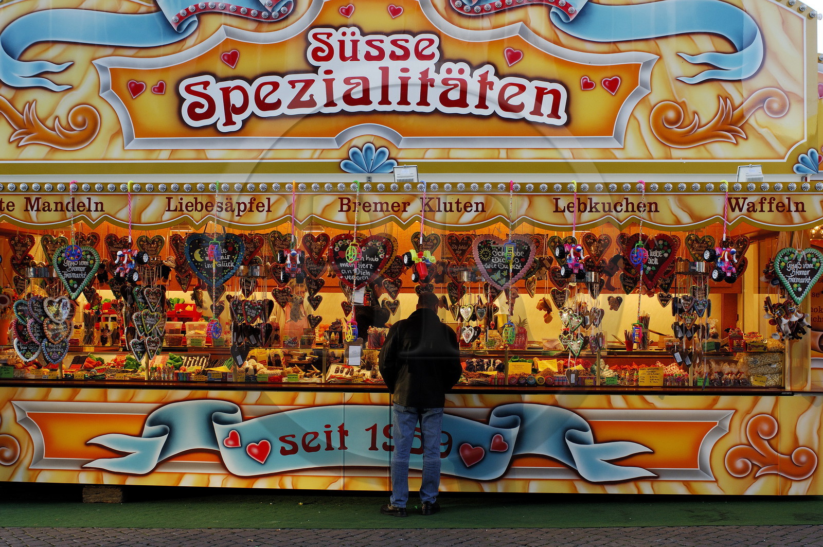 Allemagne, Breme (Bremen), magasin de sucrerie ambulant (foire)