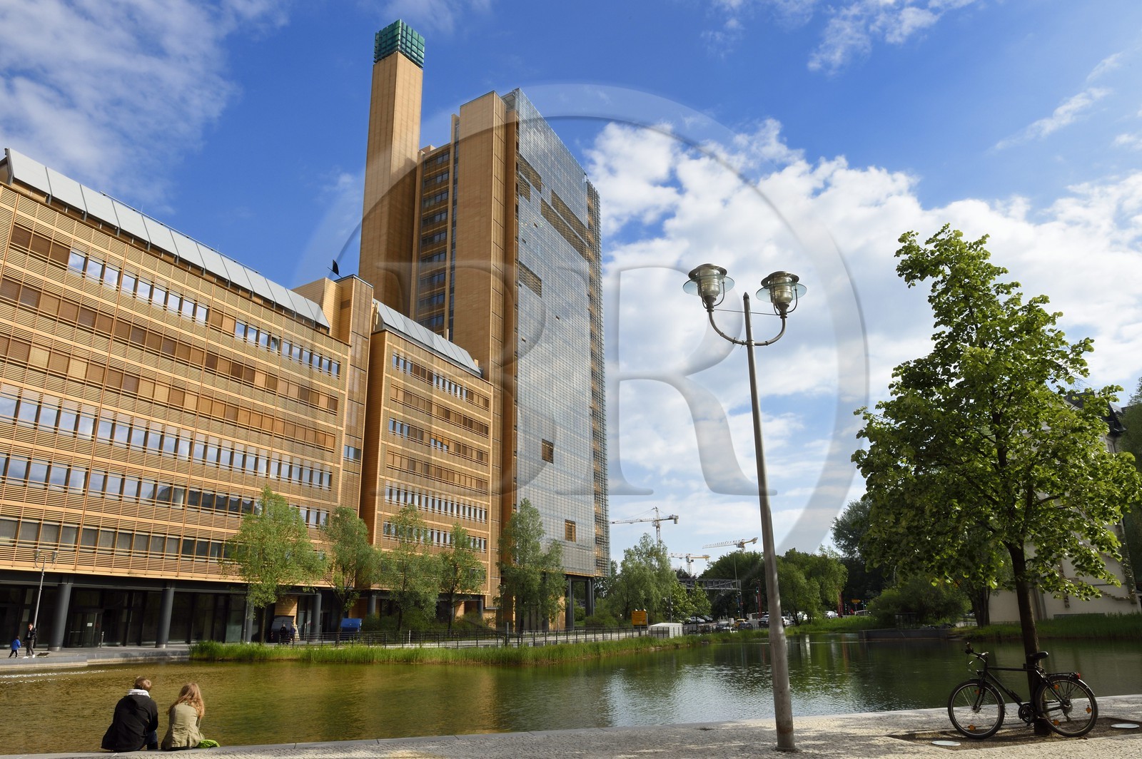Allemagne, Berlin, Marlene Dietrich Platz, le palais Debis de l'architecte Renzo Piano