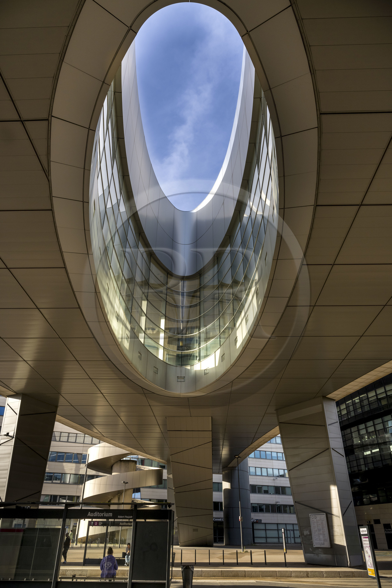 France, Côte-d'Or (21), Dijon, quartier Clémenceau, l'auditorium Robert-Poujade abritant l'opéra, l'oculus