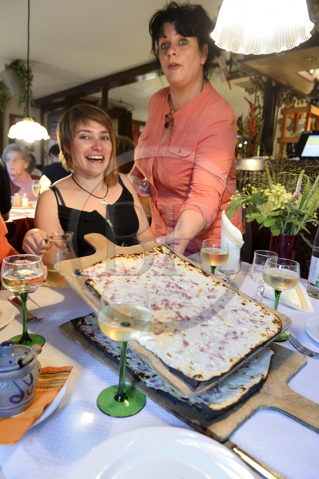 France, Bas Rhin, Strasbourg, Robertsau district, Le Sandkischt restaurant, tarte flambee, flamed or Flammekueche