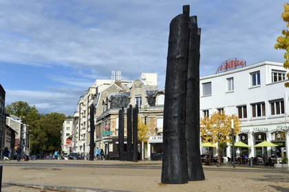 France, Marne (51), Reims, sculptures de Christian Lapi sur la place Stalingrad
