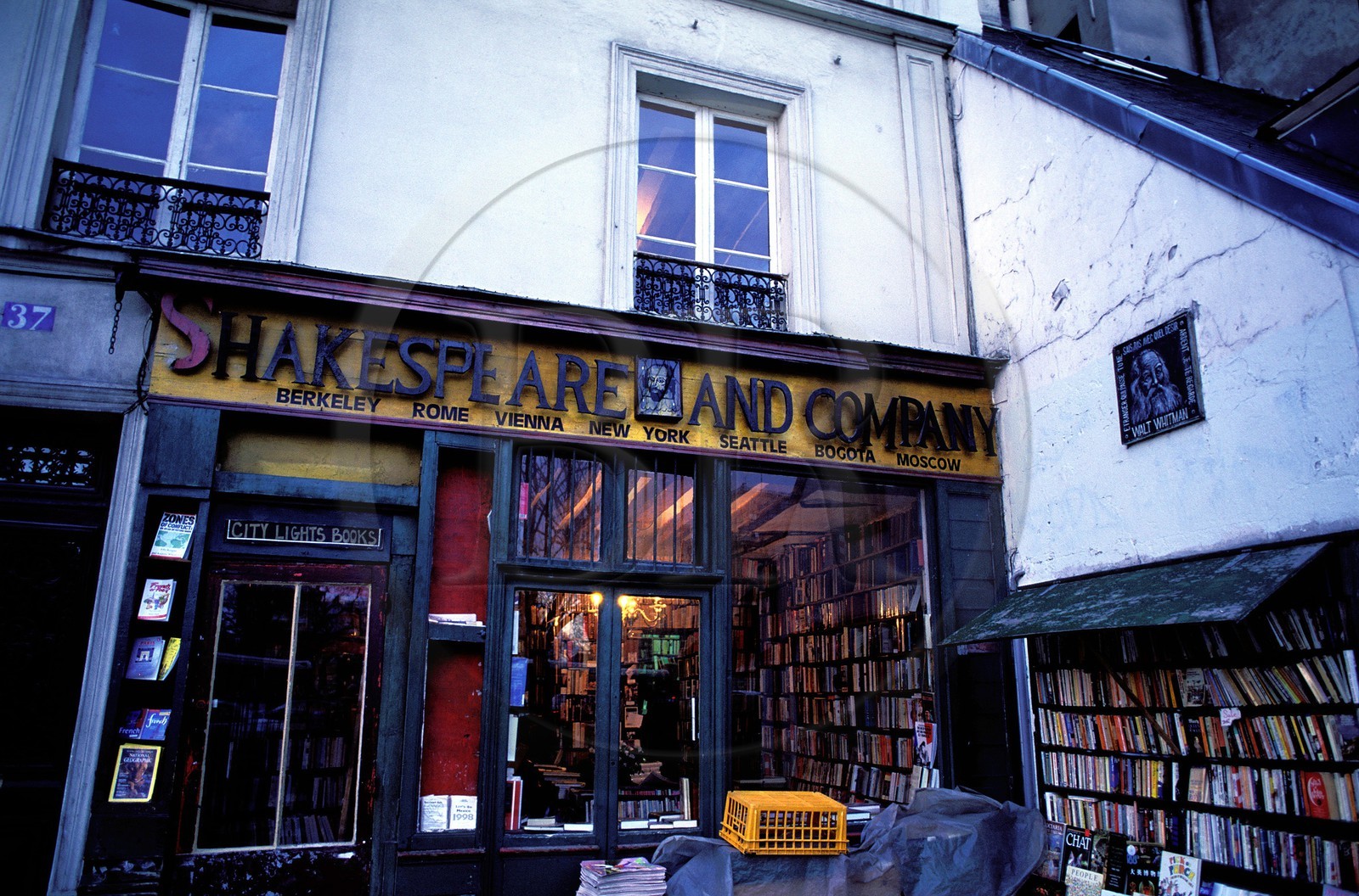 France, Paris 5ème (75), quai Montebello, librairie Shakespeare et compagnie