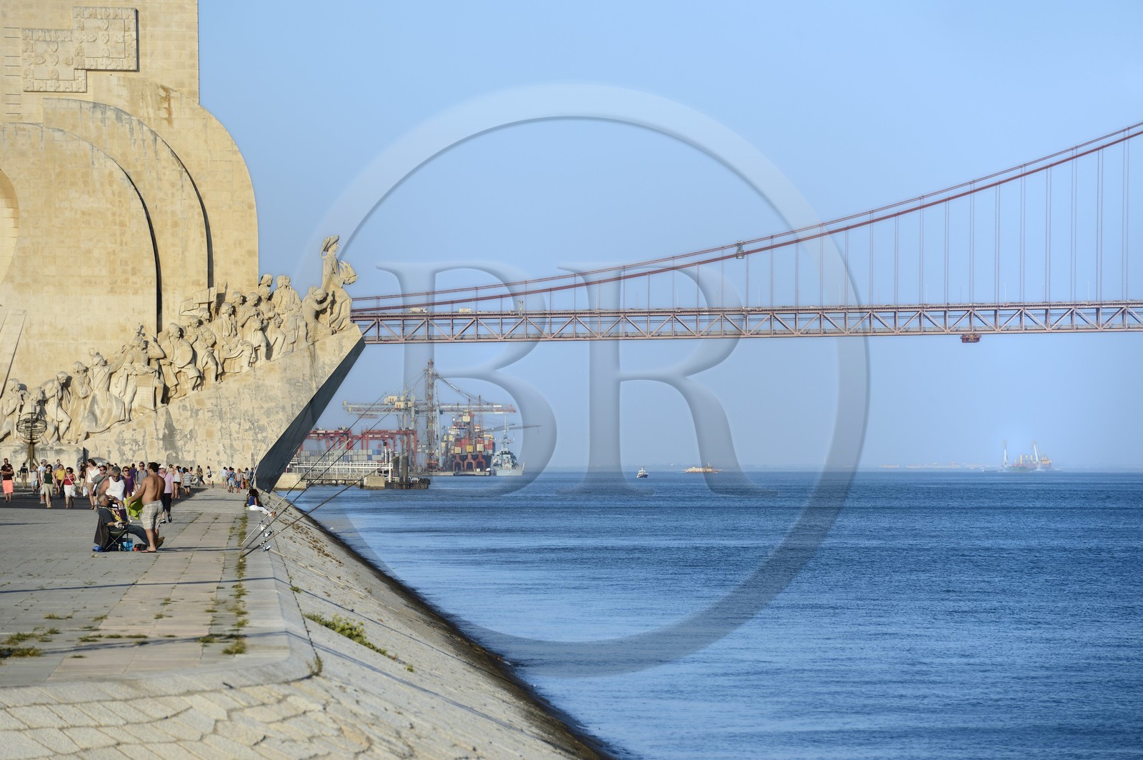 Portugal, Lisbonne, quartier de Belém, Padrao dos Descobrimentos (Monument des Découvertes) datant de 1960
