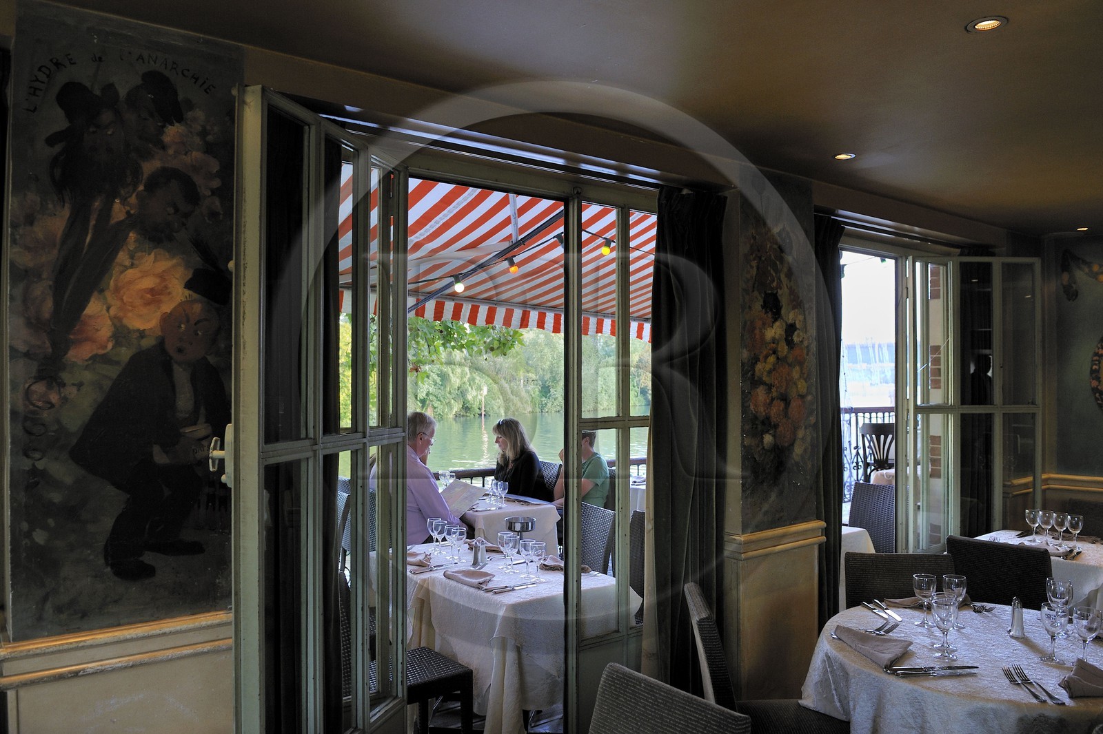 France, Yvelines (78), Chatou, l'ile des Impressionnistes, le restaurant La Maison Fournaise datant du milieu du XIXe siècle fut le haut lieu des impressionnistes et du canotage