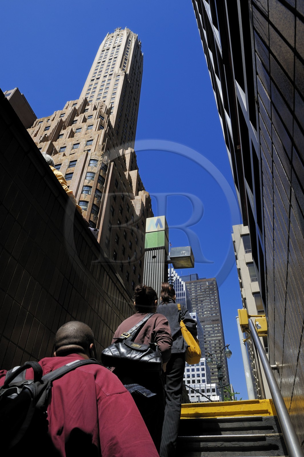 Etats-Unis, New York, Manhattan, Midtown, 51st Street et Lexington Avenue, le Building General Electric, sortie de metro
