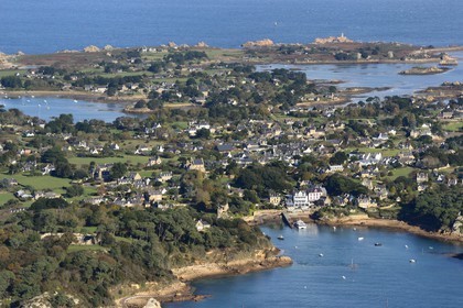 France, Cotes-d'Armor, Brehat island, Port-Clos (aerial view)