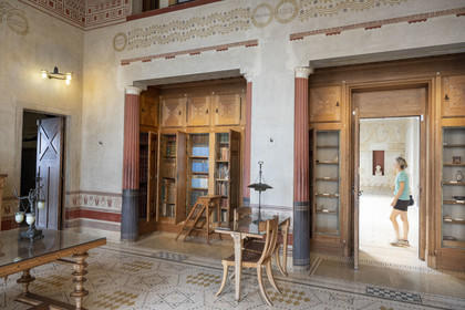 France, Alpes-Maritimes, Beaulieu-sur-Mer, neo-Greek style villa Kerylos build in 1908 by architect Emmanuel Pontremoli, the library