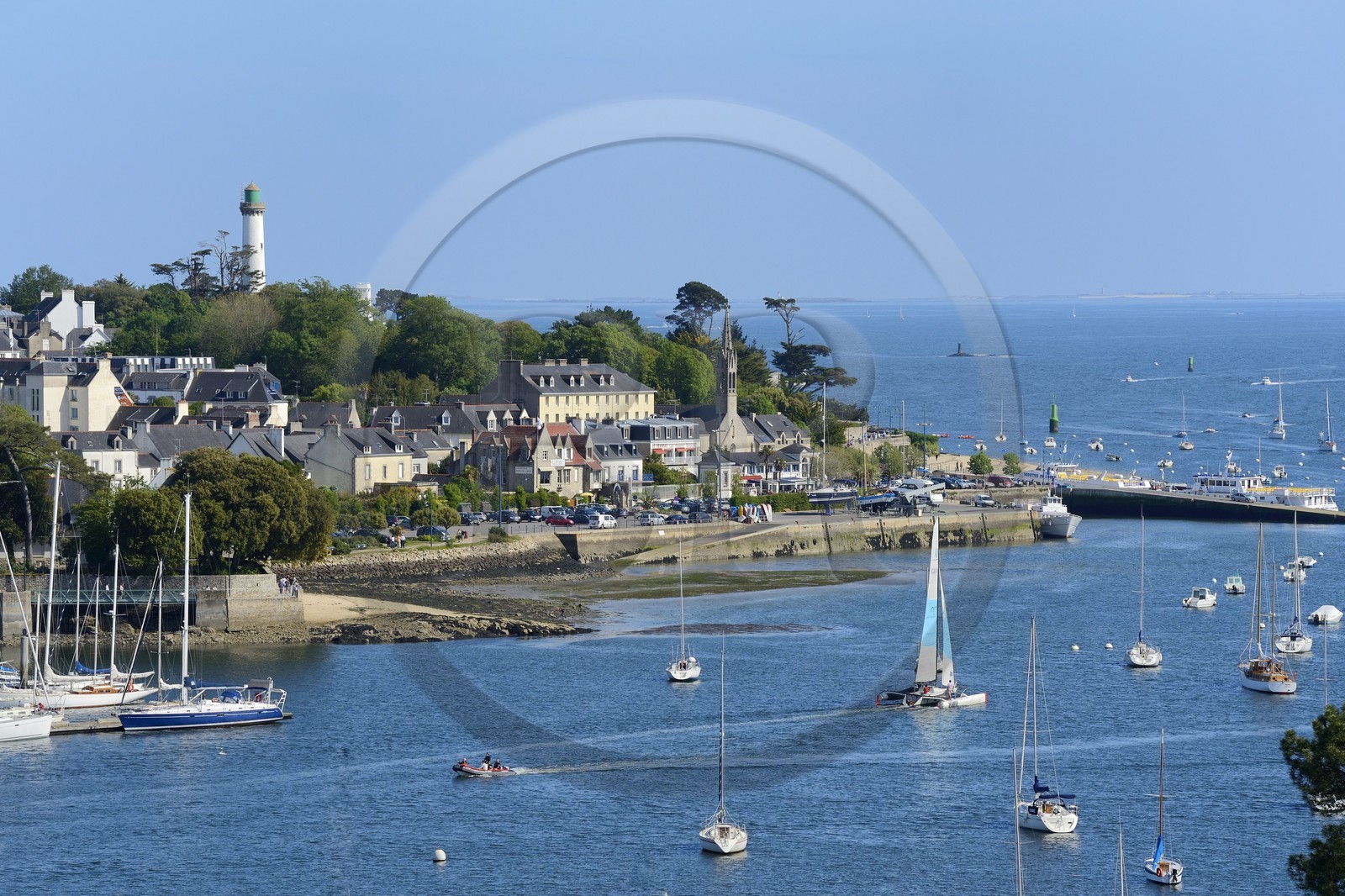 France, Finistère (29), Bénodet et mouillage sur l'estuaire de l'Odet