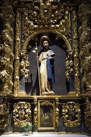 Espagne, Pays-Basque, Navarre, Roncevaux, étape du chemin de Saint-Jacques de Compostelle, Collégiale royale de Roncevaux, église de Santa María la Real, statue de Saint-Jacques