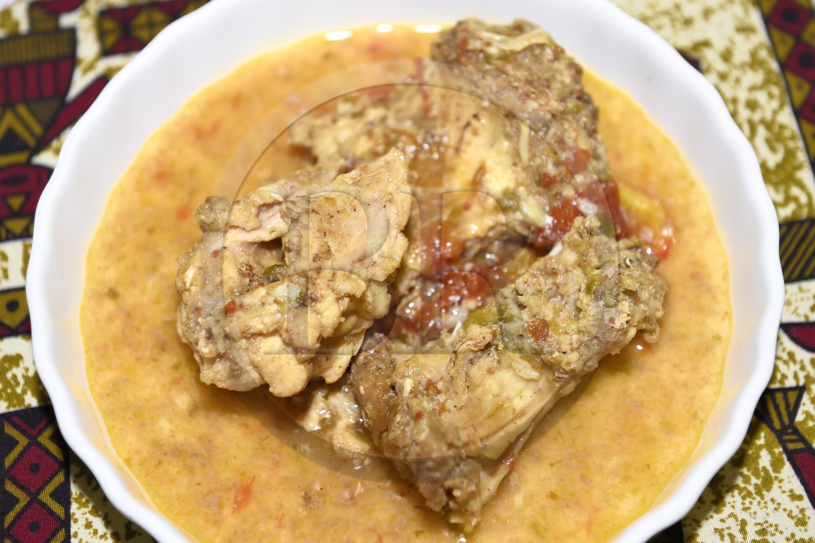 Gabon, Libreville, plat de python en sauce