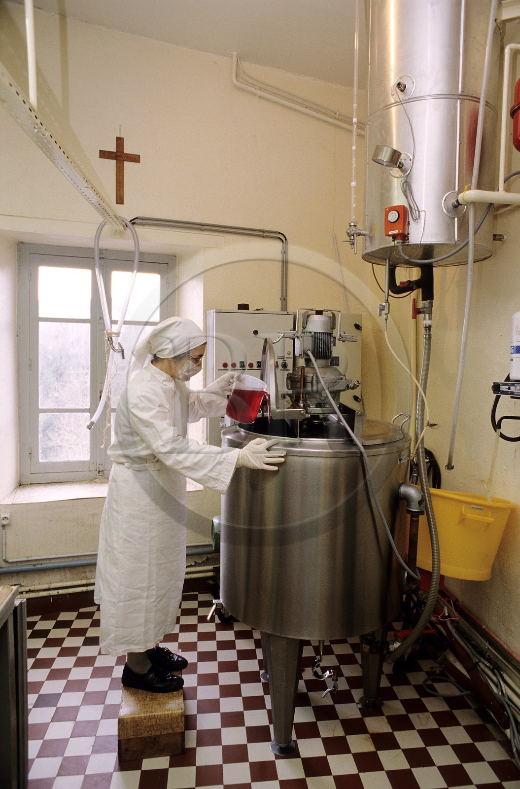 France, Allier (03), Abbaye Saint-Vincent de Chantelle, produits monastiques