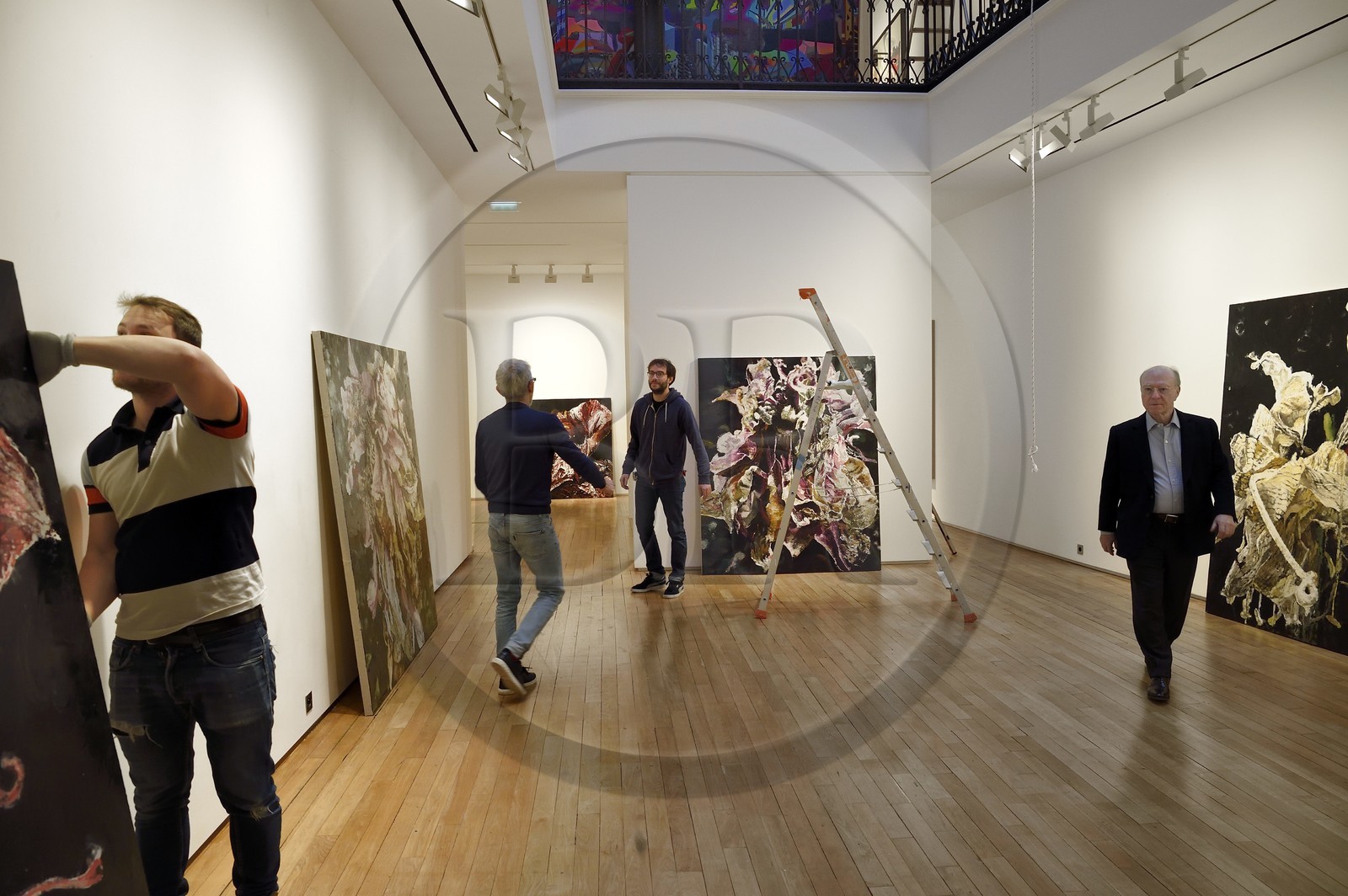 France, Paris (75), l'artiste peintre Philippe Cognée préparant son exposition à la galerie Templon