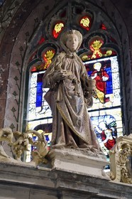 France, Meuse (55), Génicourt-sur-Meuse, église Sainte-Marie-Madeleine, statue Renaissance de Marie Madelaine sur le retable en pierre