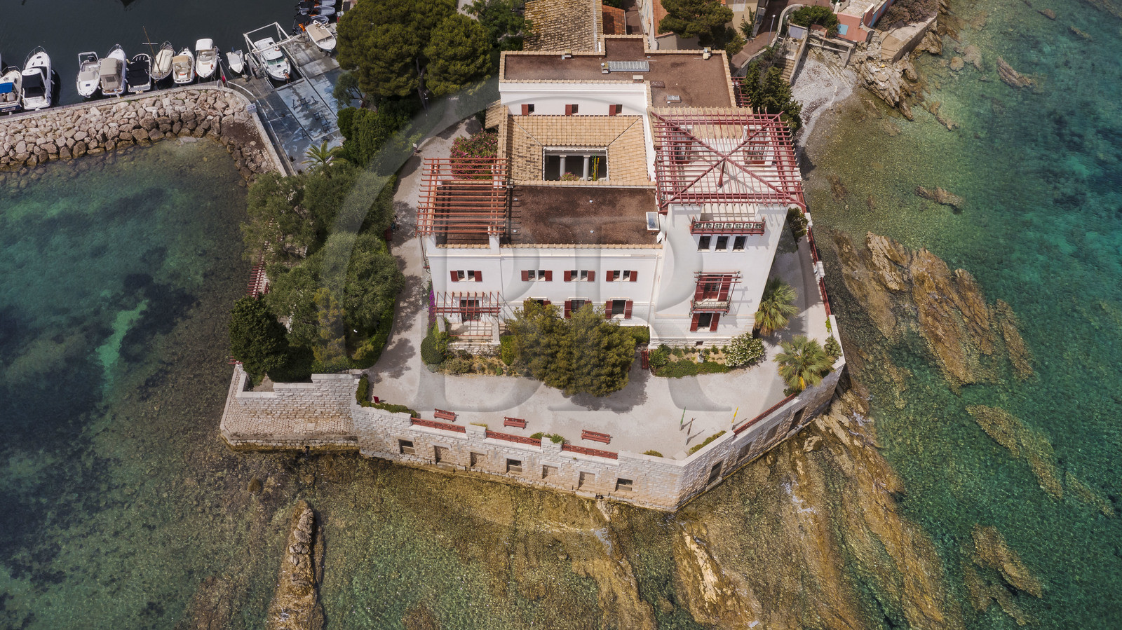 France, Alpes-Maritimes (06),  France, Alpes Maritimes (06), Beaulieu sur Mer, villa Kerylos de style neo-grec construite en 1908 par architecte Emmanuel Pontremoli (vue aérienne)