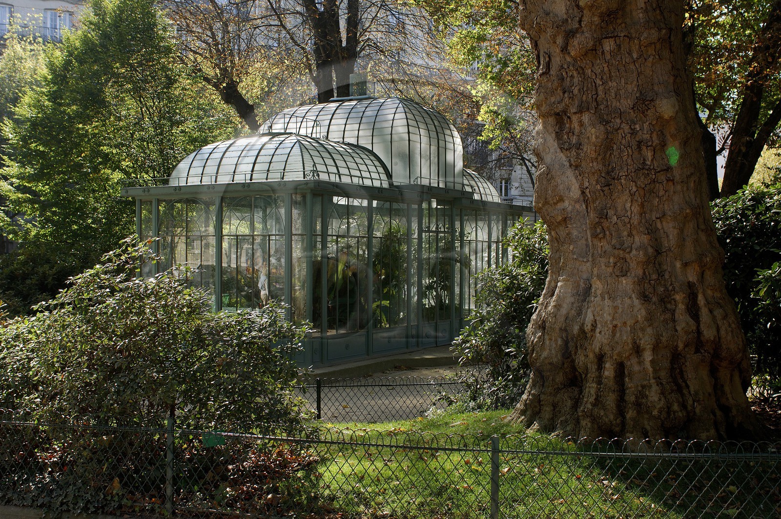 France, Paris (75), square Edouard Vaillant