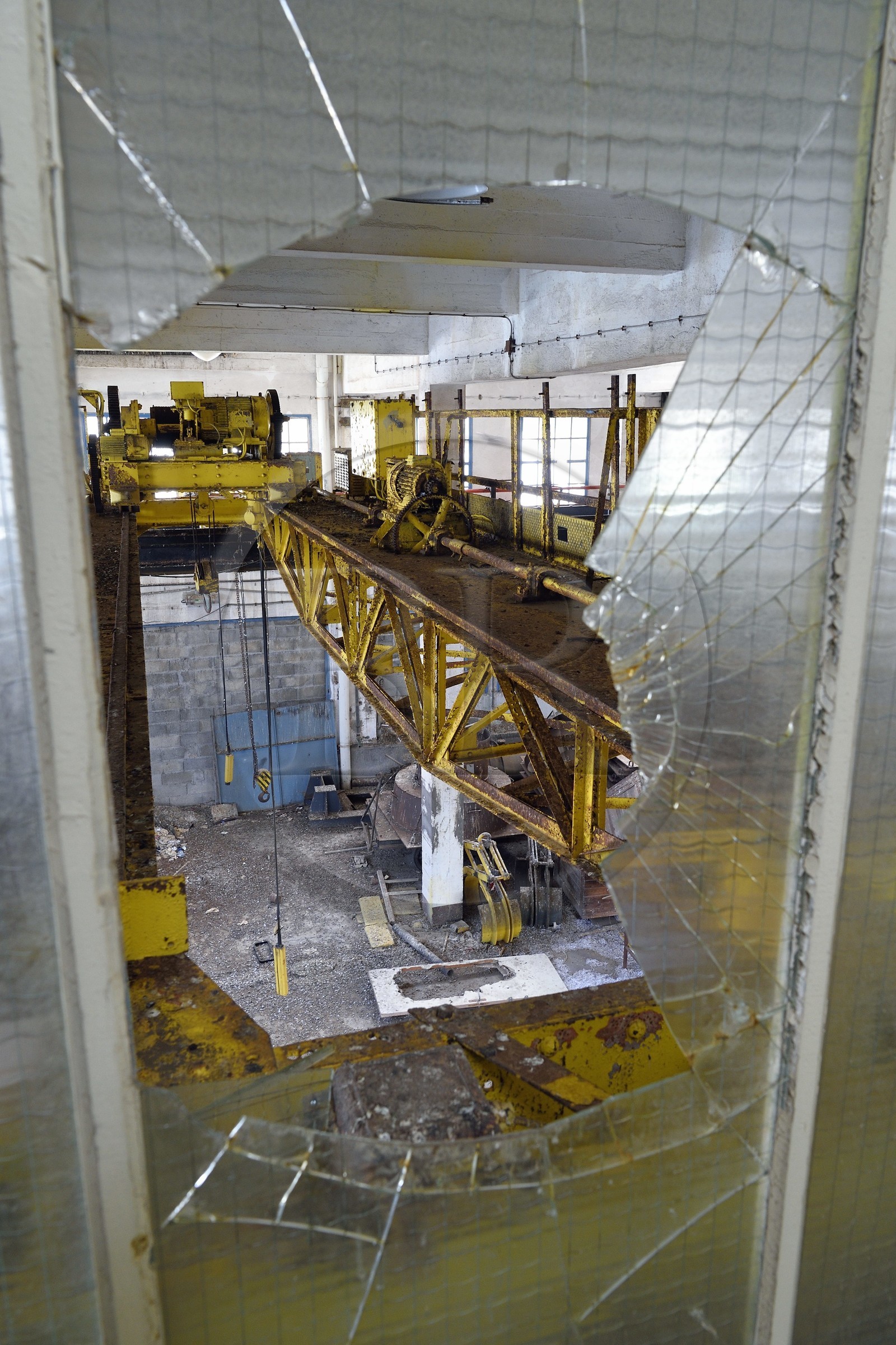 France, Var (83), Toulon, le mole des torpilles à la pointe de Pipady au coeur de la rade en attente de sa rehabilitation
