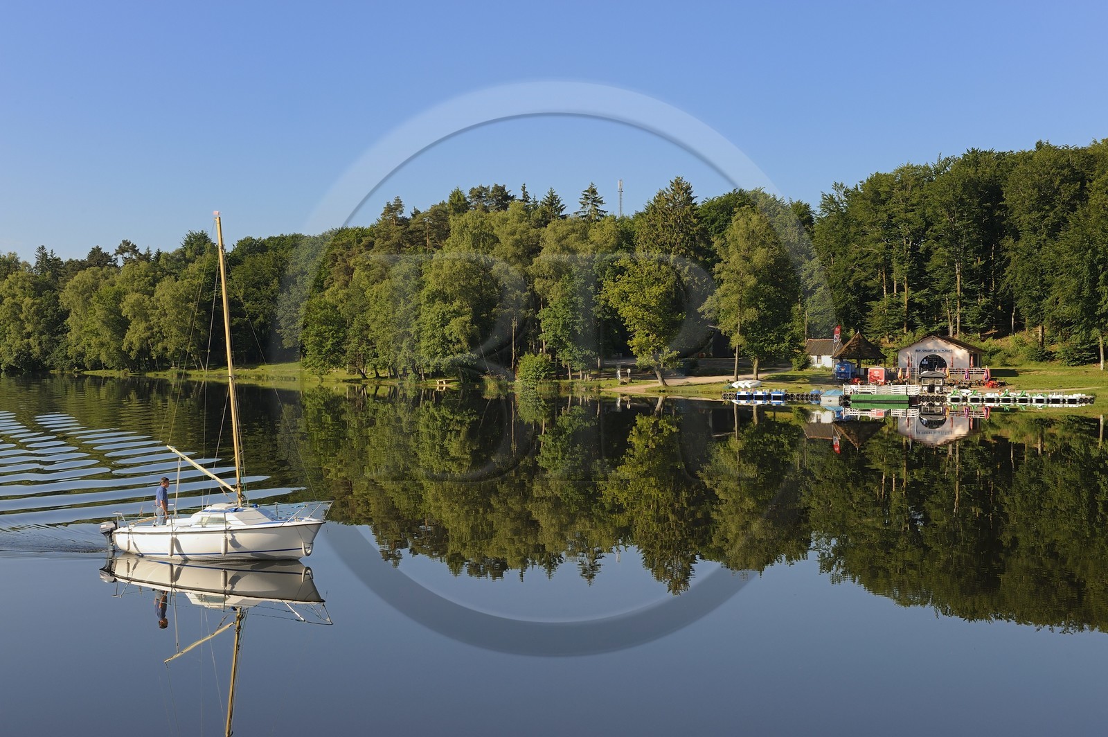 France, Nièvre (58), lac des Settons