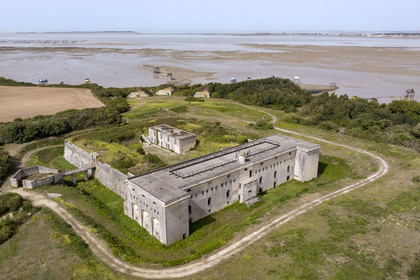 France, Charente-Maritime (17), Port-des-Barques, Ile Madame, le fort construit en 1703 (vue aérienne)