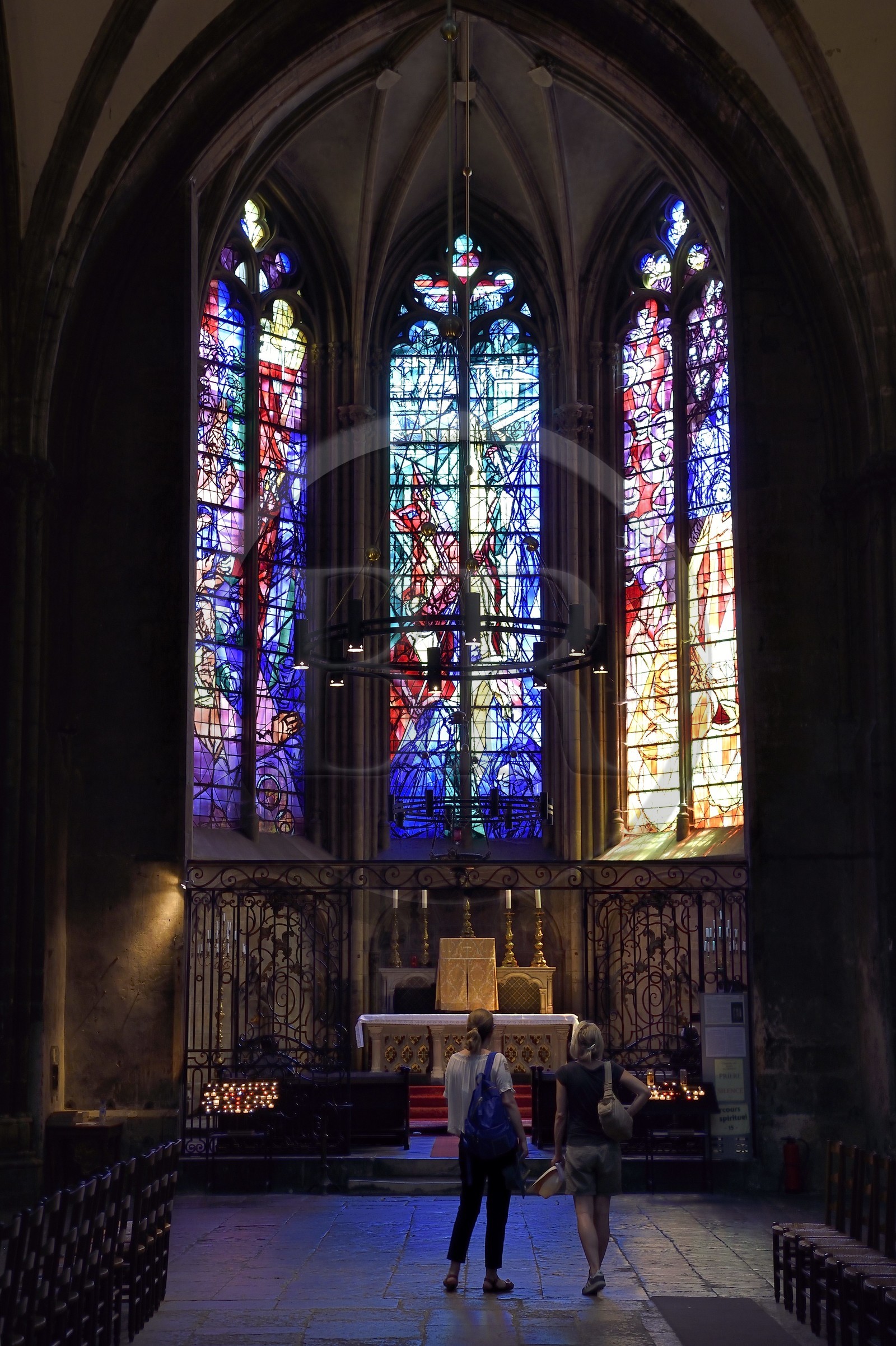 France, Moselle (57), Metz, la cathédrale Saint-Etienne, chapelle du Saint Sacrement avec des vitraux de Jacques Villon (1957)