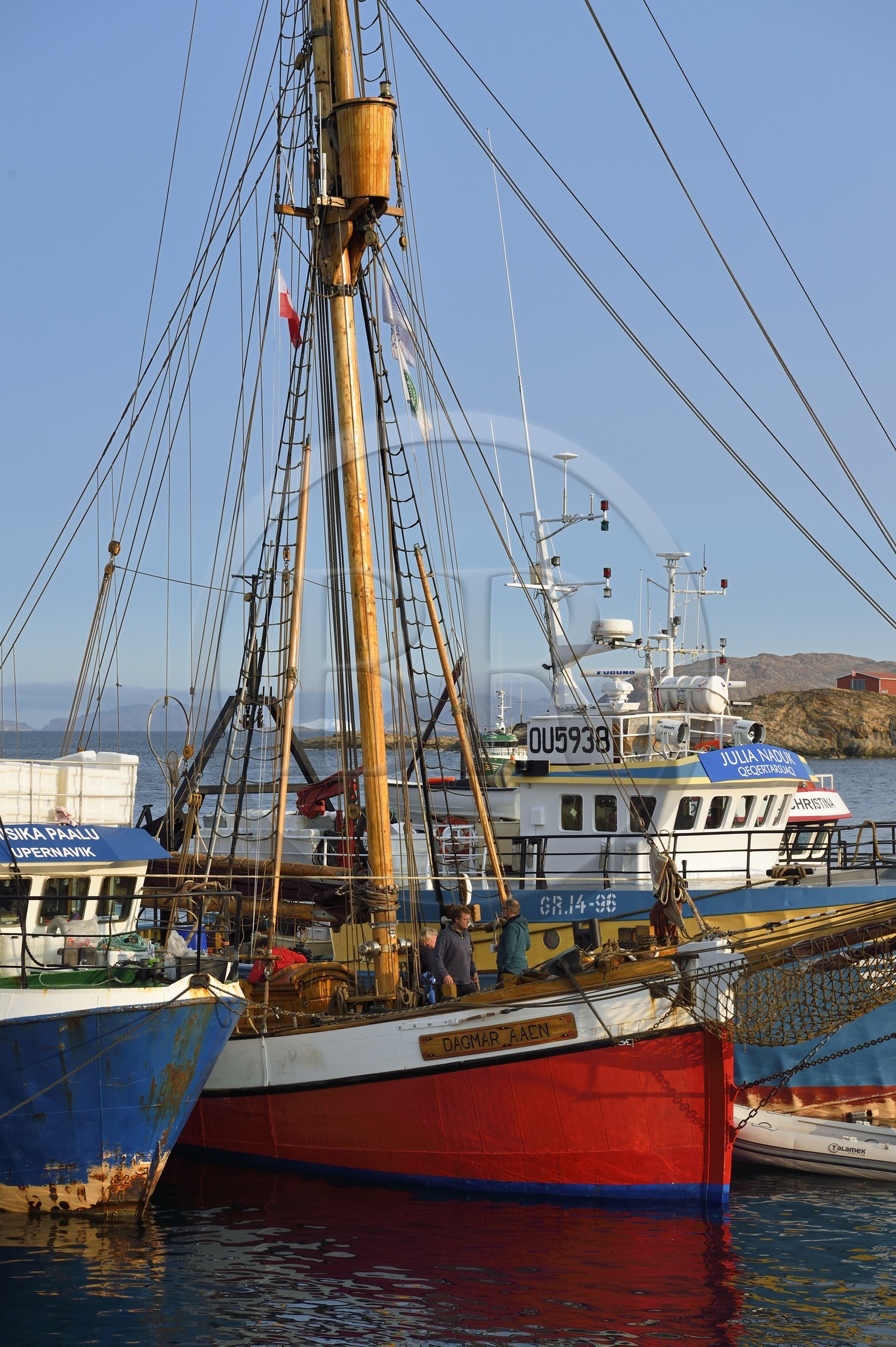 Groenland, cote ouest, baie de Baffin, port de Upernavik, le voilier Dagmar Aaen de l'explorateur polaire et écrivain allemand Arved Fuchs