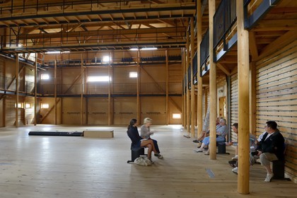 France, Haute-Corse (2B), Balagne, Le Giussani, Pioggiola, l'espace culturel (théâtre, danse, lecture, cirque) de la Stazzona (la Forge) accueille l’Aria, l’association du comédien Robin Renucci