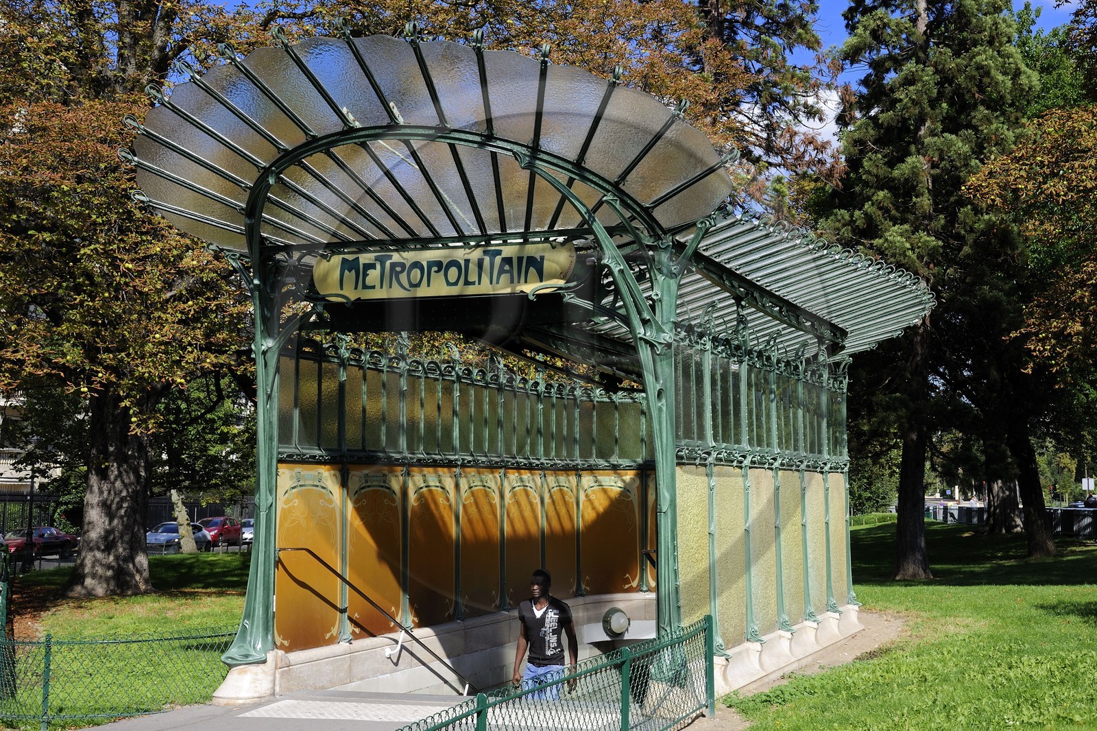 France, Paris (75), station de métro de la Porte Dauphine de style Art Nouveau  par Hector Guimard
