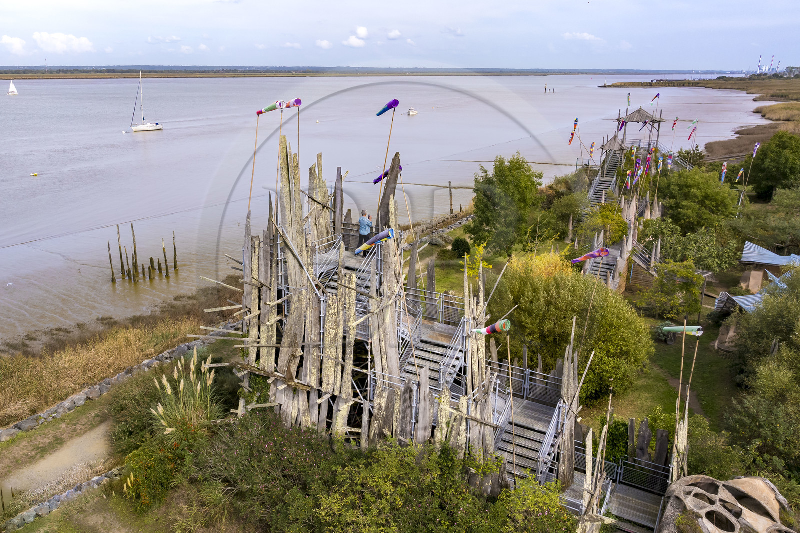 France, Loire-Atlantique (44), Paimboeuf, collection d'art contemporain à ciel ouvert Estuaire, Le Jardin Etoilé réalisé par l’architecte artiste paysagiste Kinya Maruyama sur les rives de la Loire (vue aérienne)
