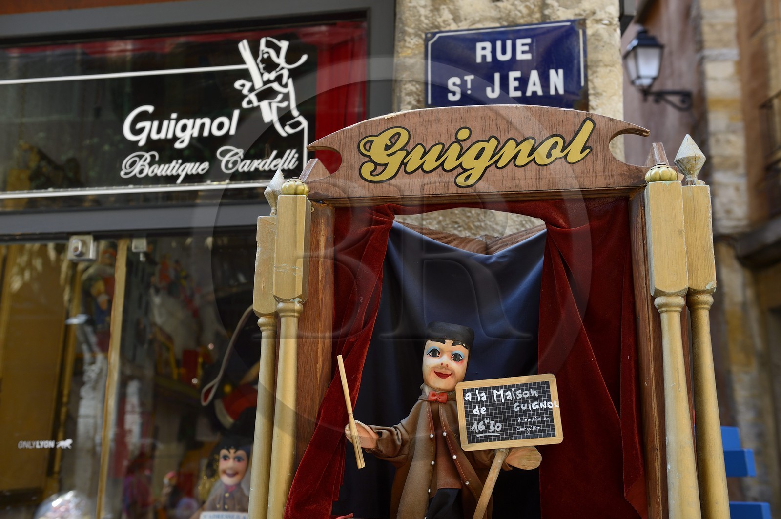 France, Rhone, Lyon, historical site listed as World Heritage by UNESCO, Vieux Lyon (Old Town), One of Guignol the shop Disagn 'Cardelli in rue St Jean