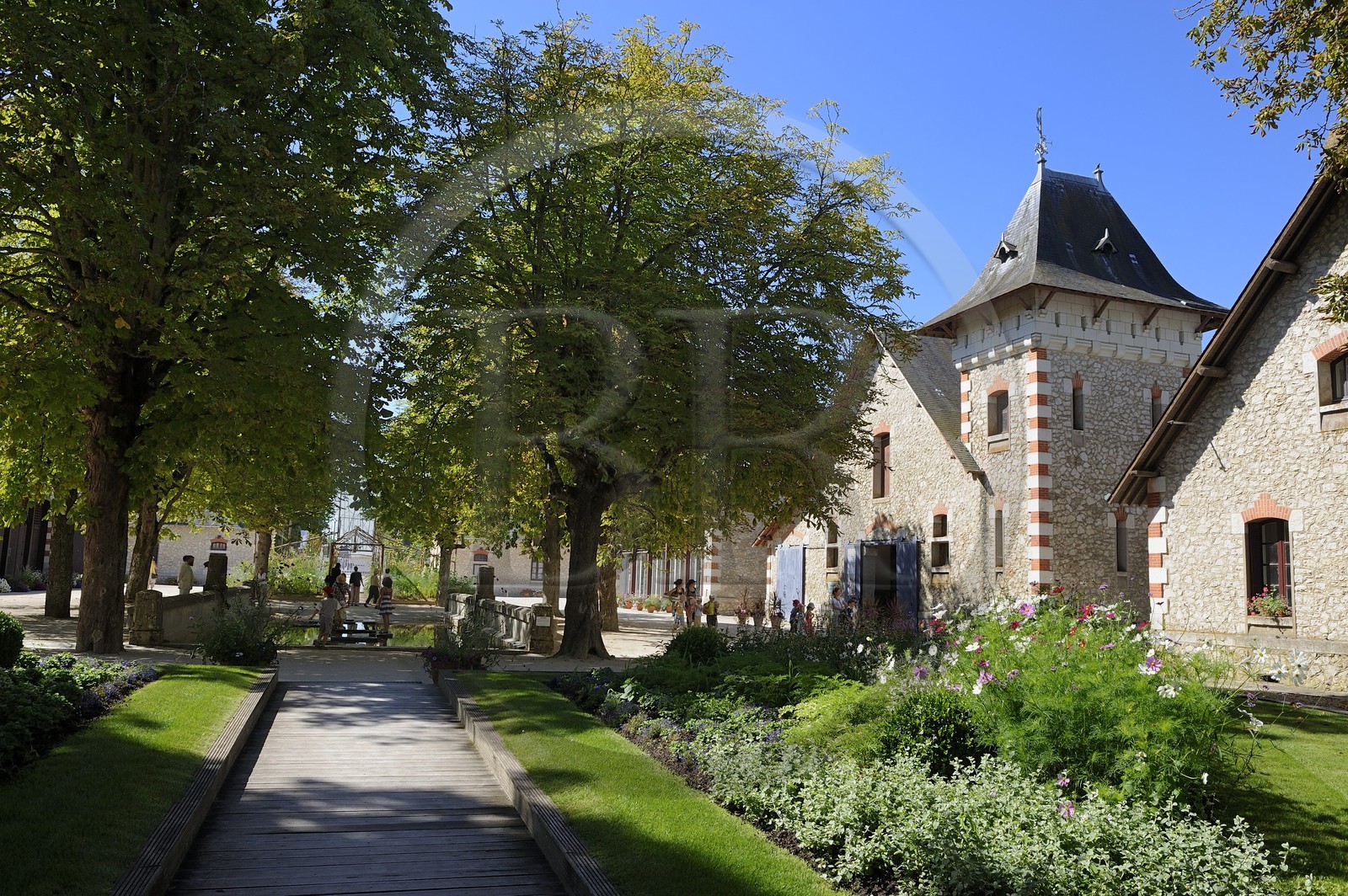 France, Loir-et-Cher (41), Vallée de la Loire classée Patrimoine Mondial de l'UNESCO, château de Chaumont-sur-Loire, la ferme