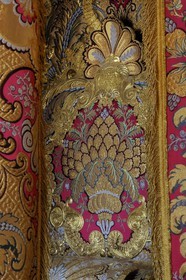 France, Yvelines (78), château de Versailles, classé Patrimoine Mondial de l'UNESCO, appartement du Roi, la chambre du Roi, détail du lit du Roi