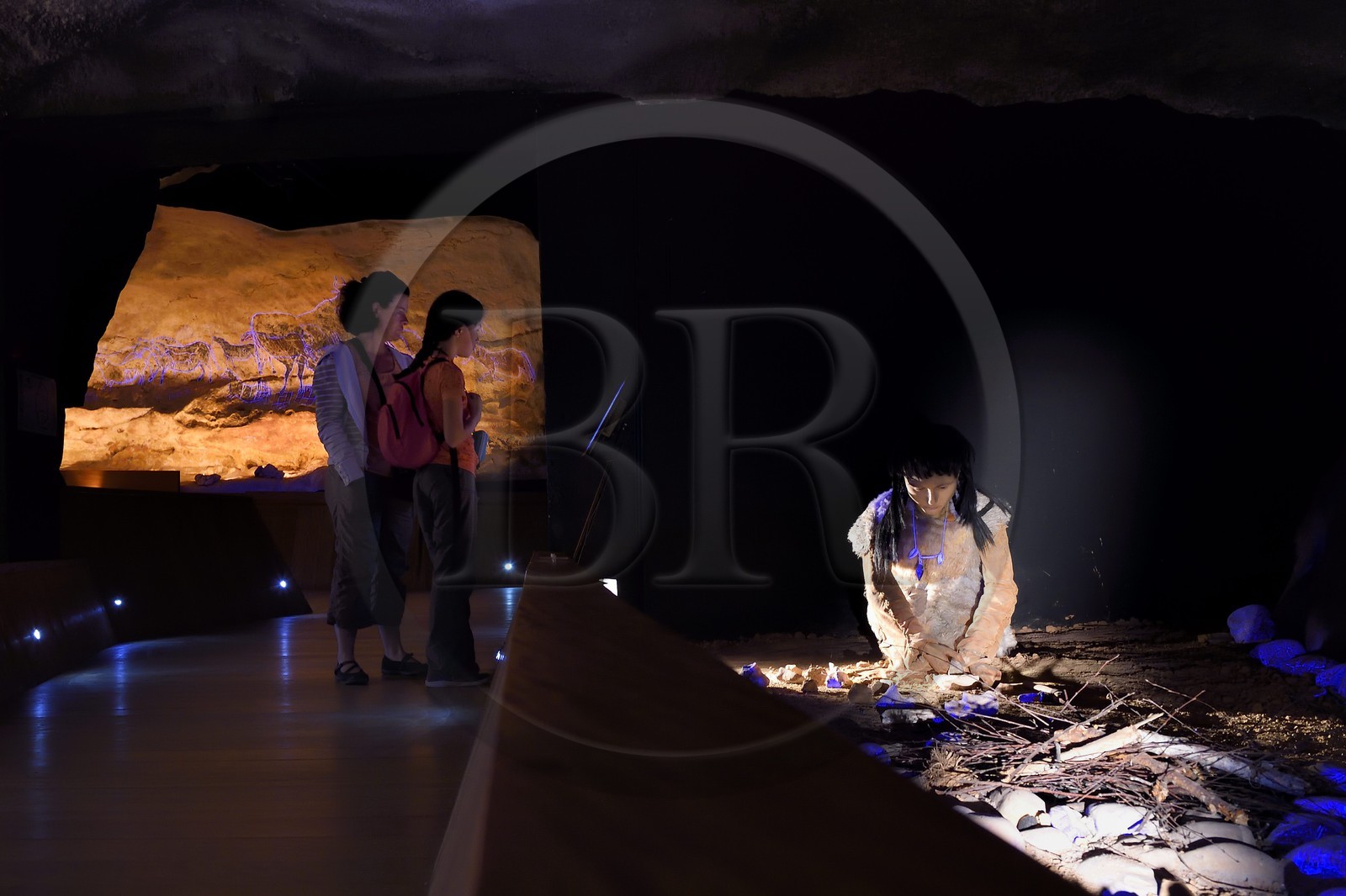 France, Dordogne (24), Perigord Noir, vallée de la Vézère, Thonac, Le Thot, espace Cro-Magnon, reconstitution préhistorique