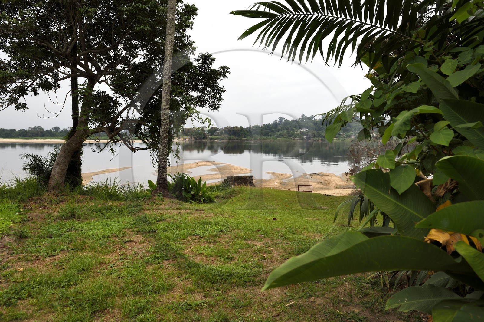 Gabon, Province du Moyen-Ogooué, Lambaréné, l'ancien Hopital Albert Schweitzer, la fleuve Ogooué