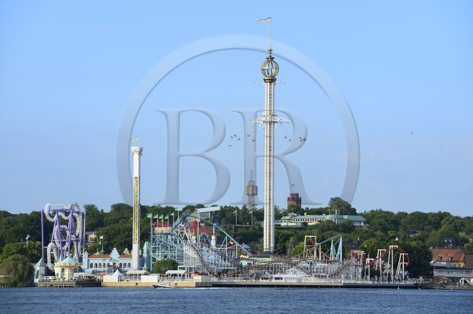 Sweden, Stockholm, Djurgarden, Gröna Lund amusement park, chair swing ride