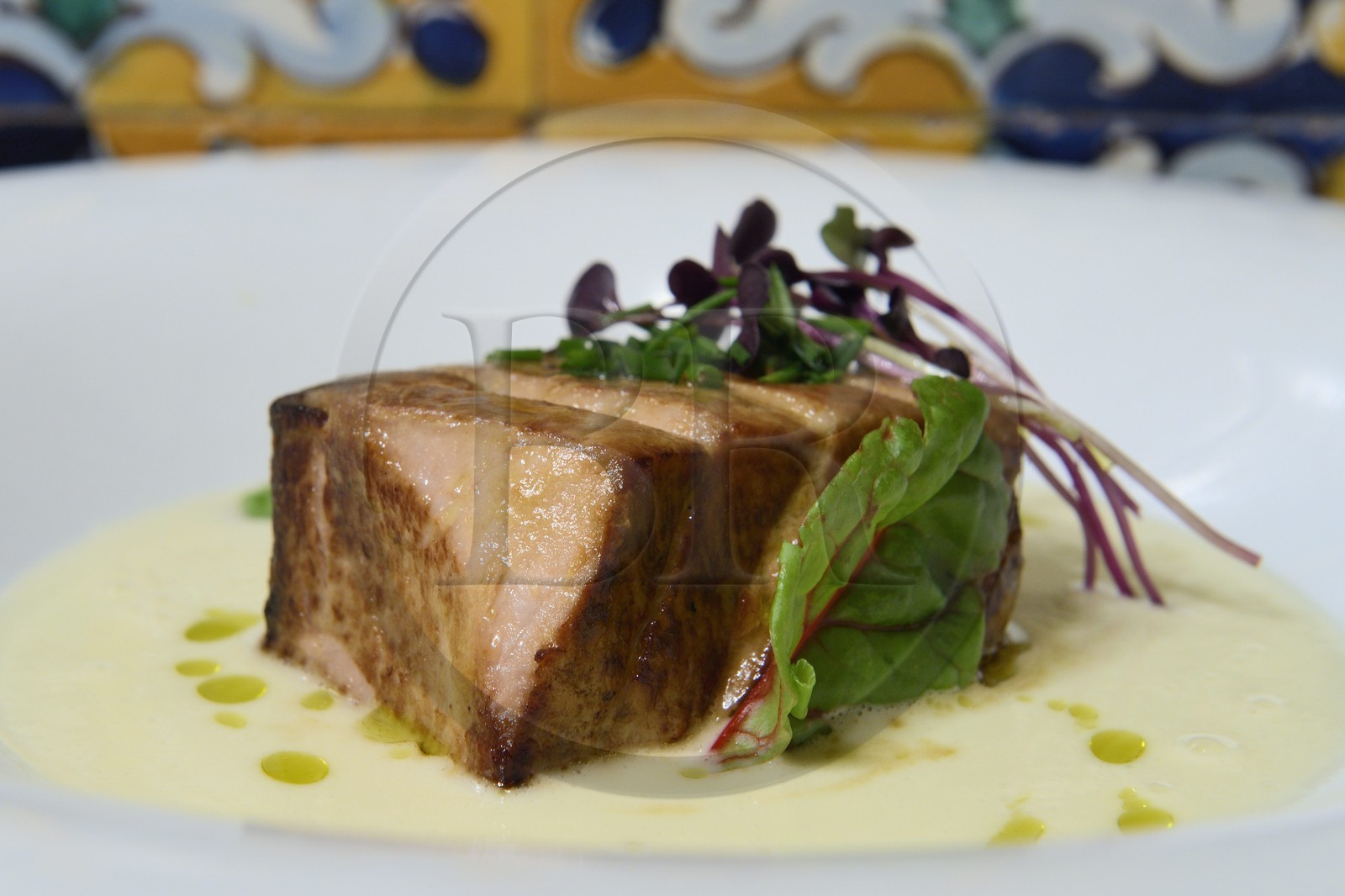 Espagne, Andalousie, Séville, La Casa de Manolo Leon Restaurant et Bar, pavé de thon